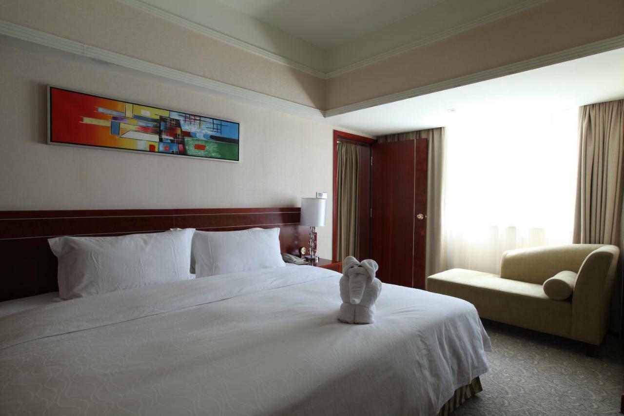 Rosedale Hotel Shenyang Exterior photo